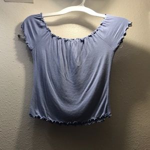Cute cropped top!